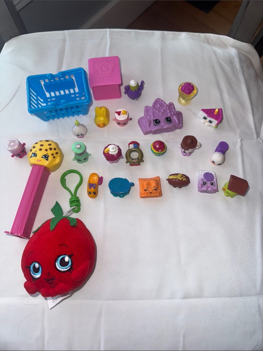 Shopkins Toy Lot Basket Pez Plush Keychain